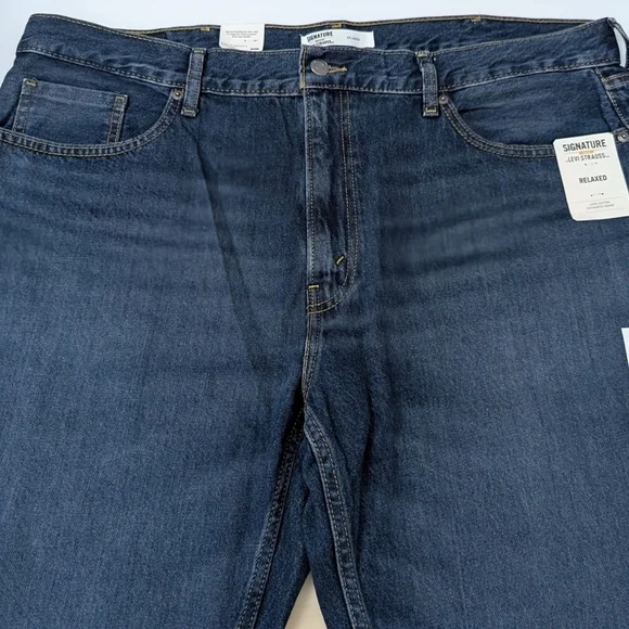 Levi's Signature Relaxed Fit Jeans 40*30 - Picture 1 of 5